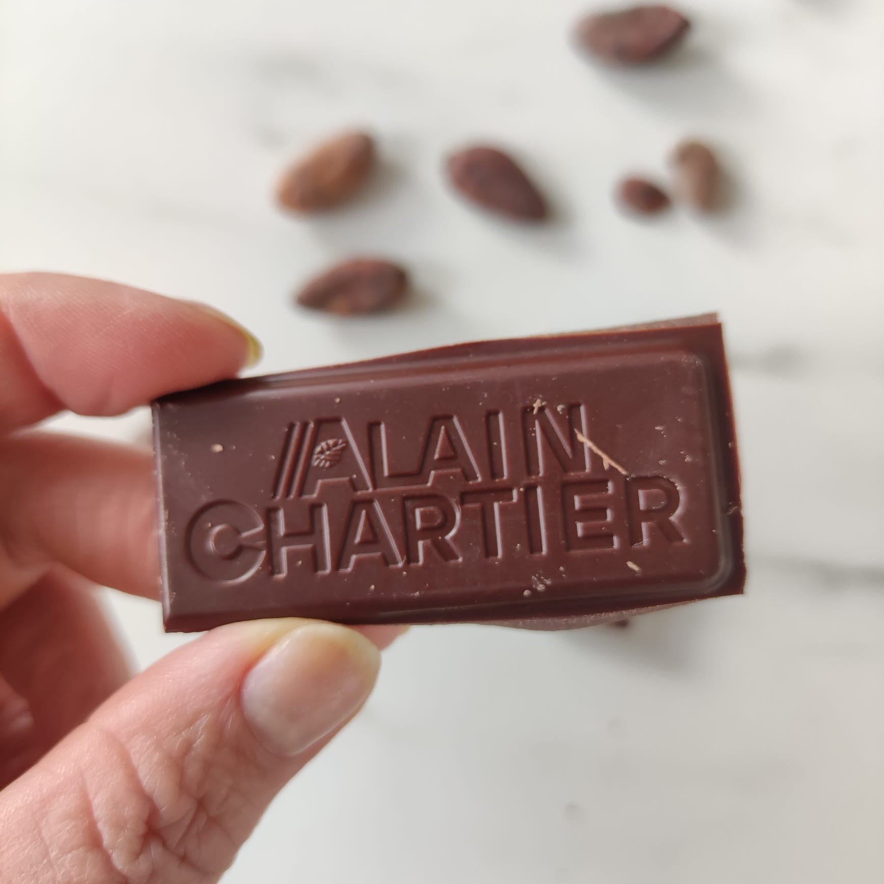 Carré de chocolat noir bean-to-bar Alain Chartier, Meilleur Ouvrier de France et Champion du Monde