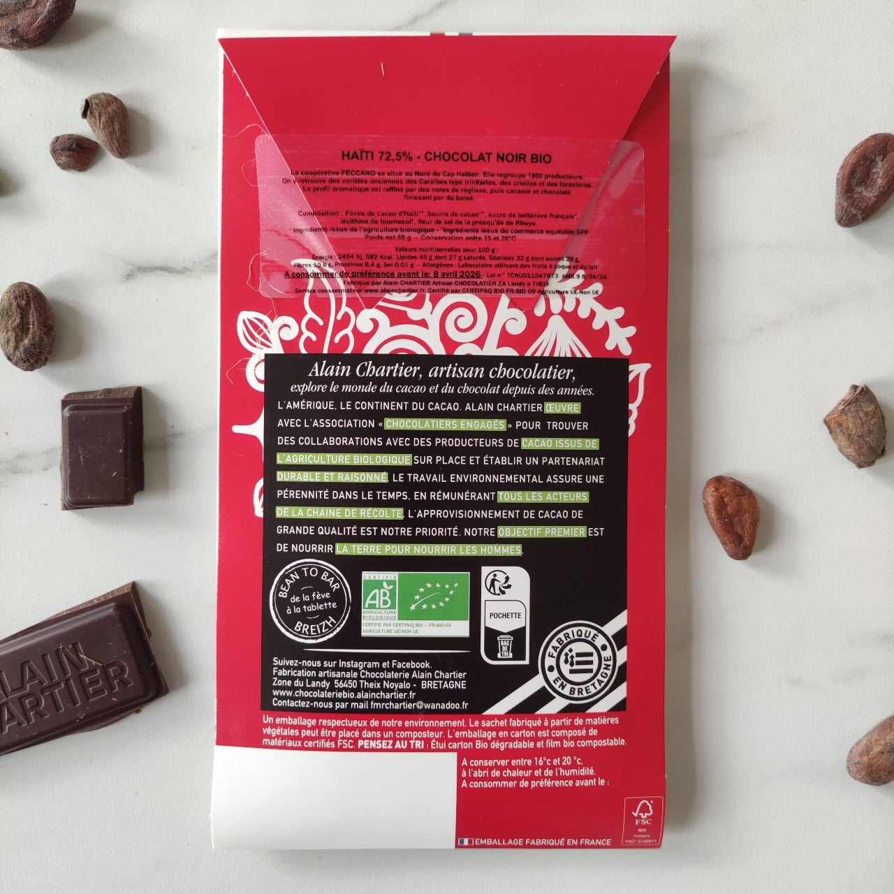 Ingrédients présents dans la tablette de chocolat noir Alain Chartier, meilleur ouvrier de France et Champion du monde. Une tablette de chocolat noir bean to bar, fabriquée avec des ingrédients issus de l'agriculture biologique. 